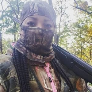 Meet your Posher, Tiara